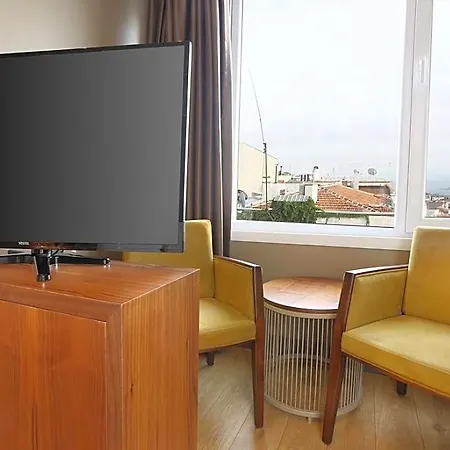 Taksim Premium מלון
