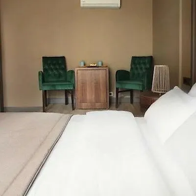 Отель Taksim Premium 3*