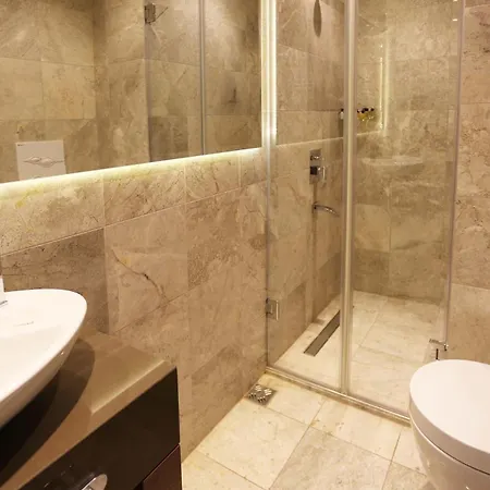 Taksim Premium فندق
